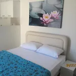 阳光假日公寓